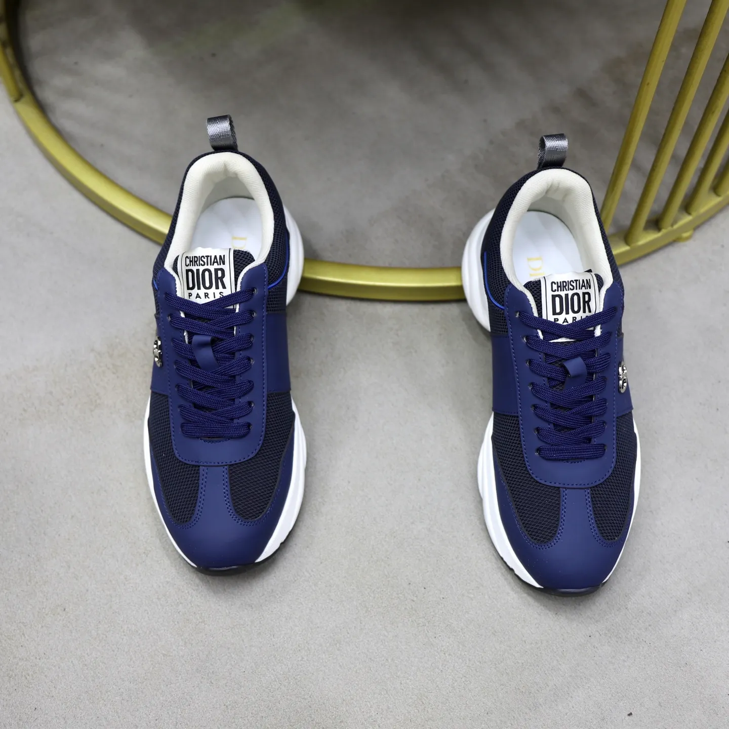 Ex-factory price: 462💰🙅‍♂️🙅‍♂️🙅‍♂️ Brand: Dior DIOR Standard code: 38-44 (45 customized) Grade: Same as the official website Material: Original leather splicing Comfortable and breathable lining Original wear-resistant outsole Style category: Men's fashionable casual shoes Running sneakers Noble luxury brand elements Top luxury Color: actual picture color